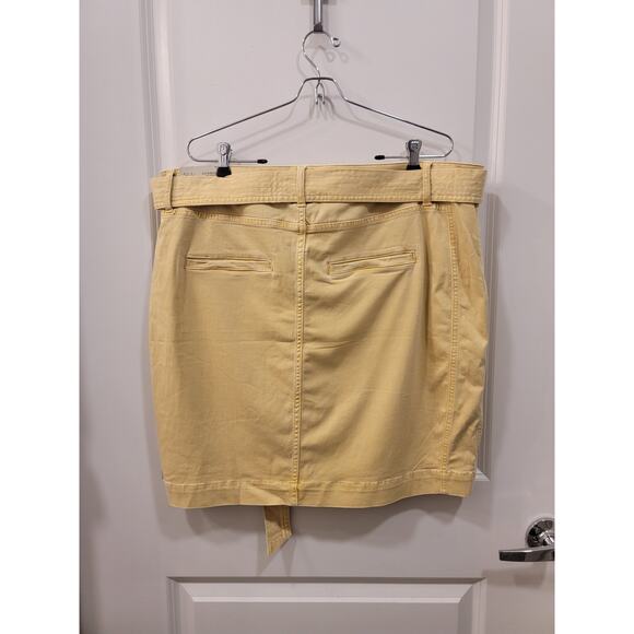 Liverpool Belted Skirt in Mustard Gold - Picture 4 of 10